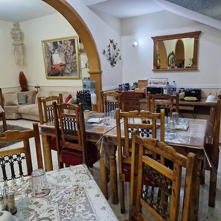 Saracini'S Homestay Attard Exterior photo