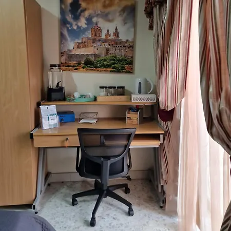 Saracini'S Homestay Attard Exterior photo